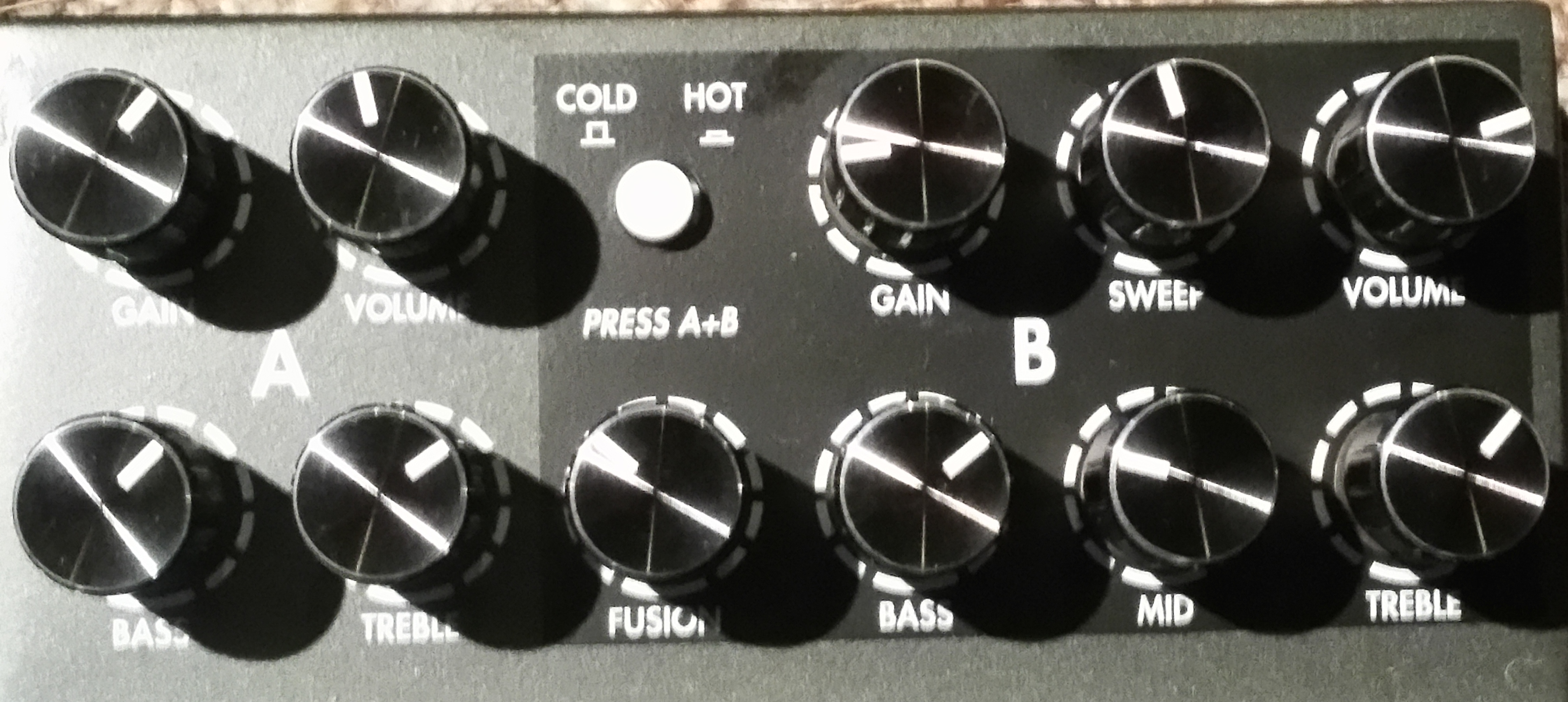 Two Notes Audio Engineering Le Bass