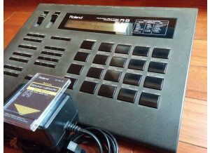 Roland R-8 (55189)