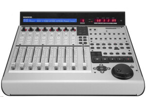 Mackie Control Universal Pro (56830)