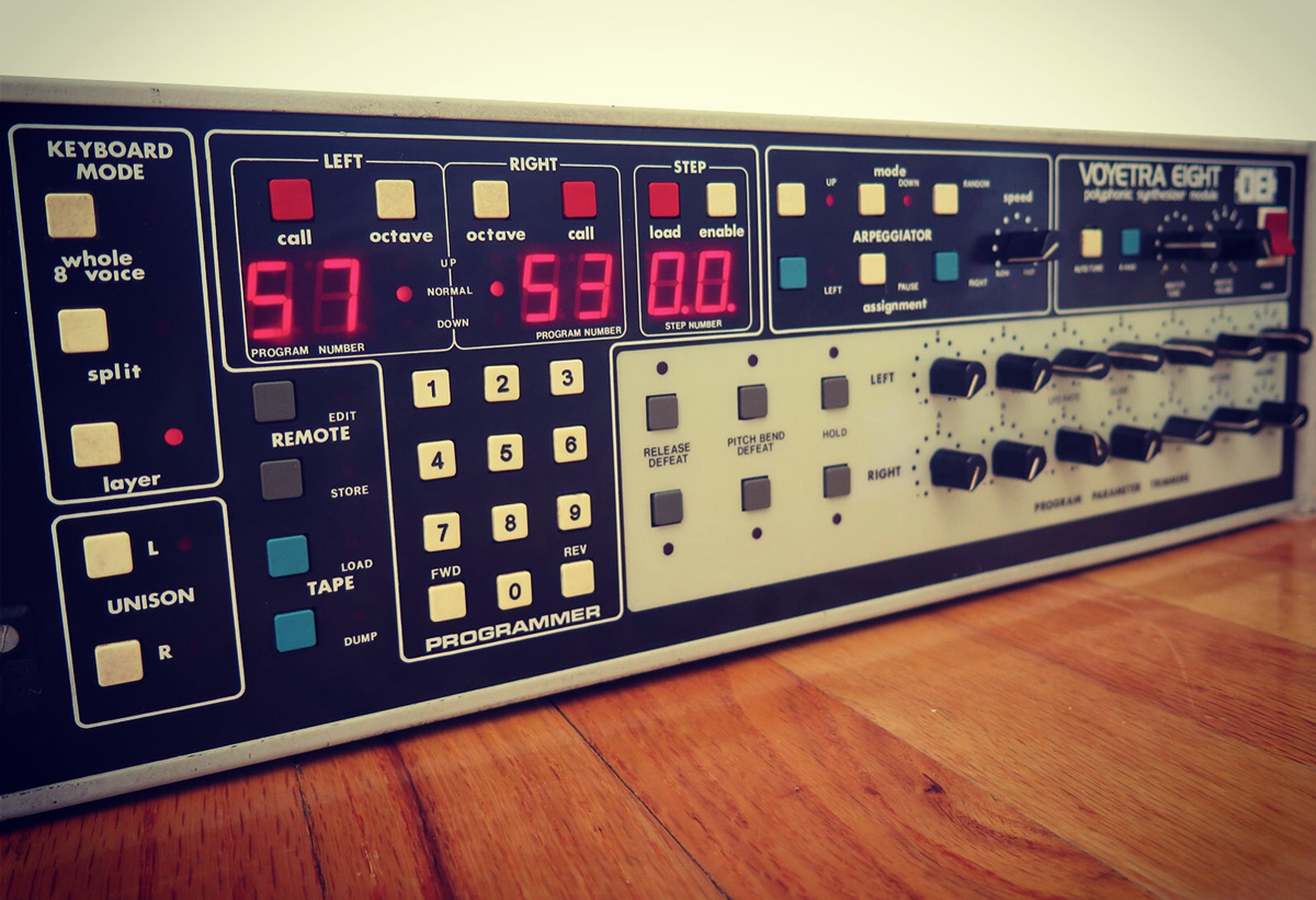 Samples From Mars Vintage Synths Vol 1 : Voyetra Final