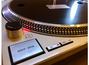 Technics SL-1210 MK2 (49205)