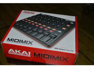 Akai MIDImix (60976)