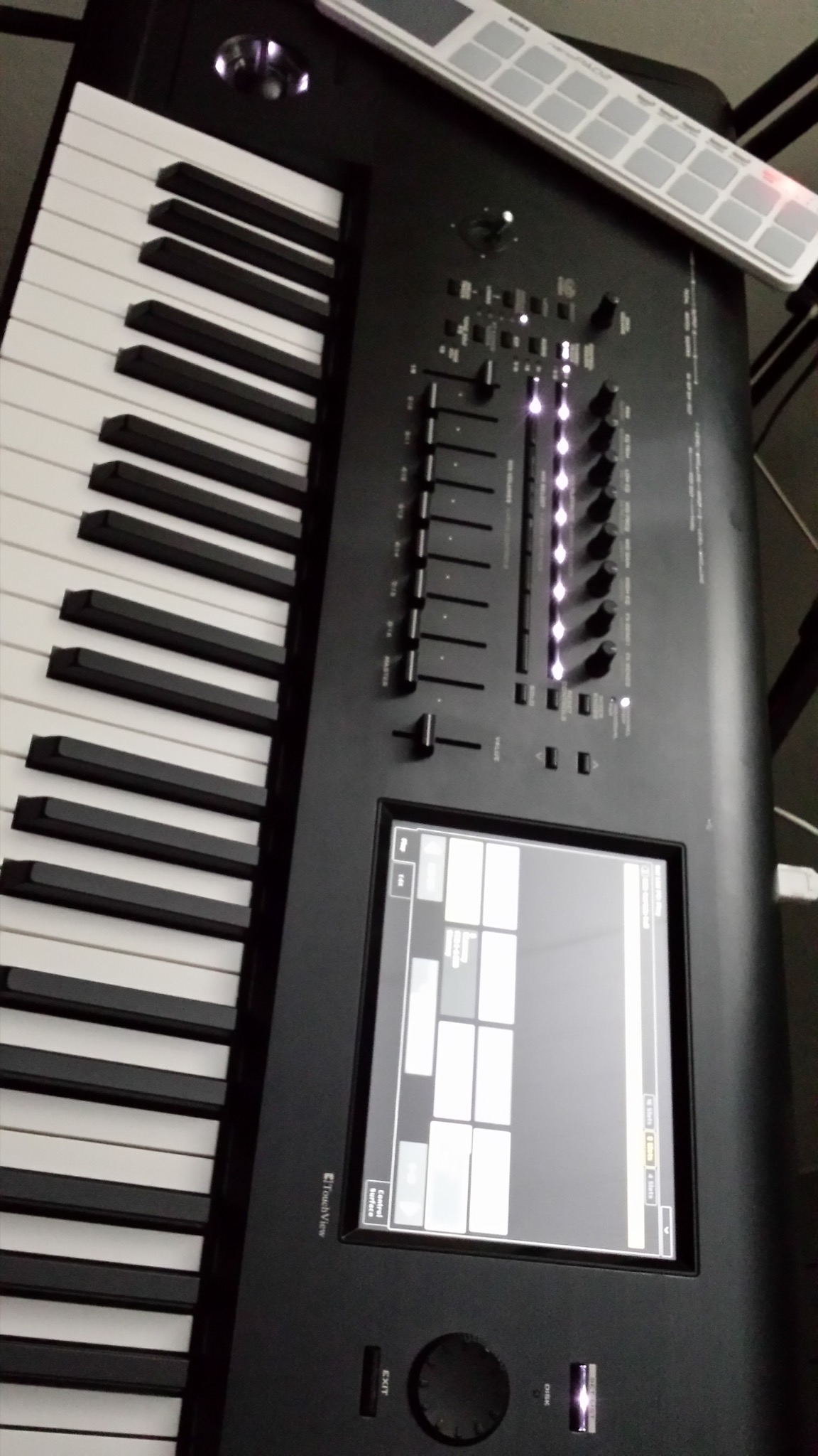 Korg Kronos X 73