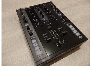 Native Instruments Traktor Kontrol Z2 (52865)