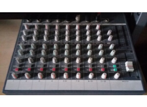 Tascam M-08 (97100)