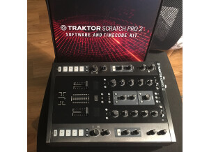 Native Instruments Traktor Kontrol Z2 (95460)