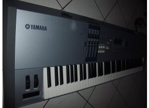 Yamaha MOTIF ES8 (97117)