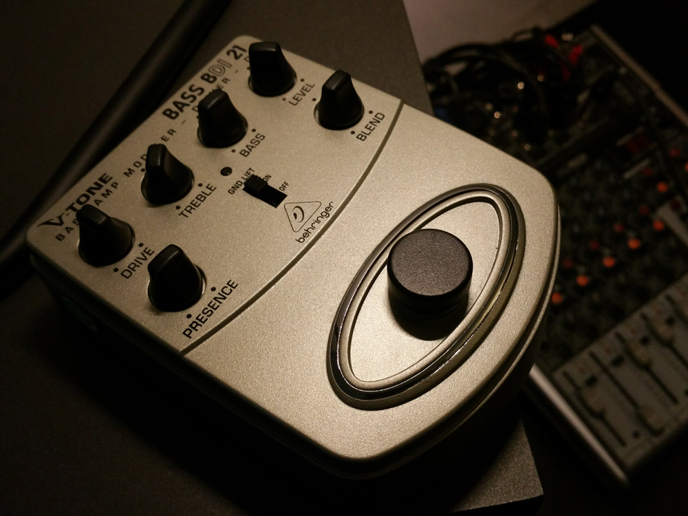 Behringer V-Tone Bass BDI21