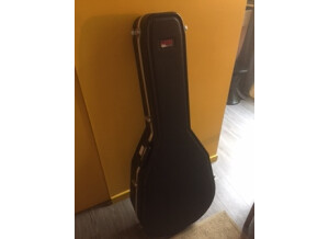 Gator Cases Jumbo Acoustic Guitar Case (74015)