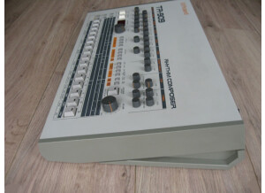 Roland TR-909 (29873)