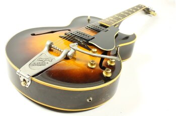 2 Une Gibson ES 175D avec Bigsby de 1953 2 Une Gibson ES 175D avec Bigsby de 1953