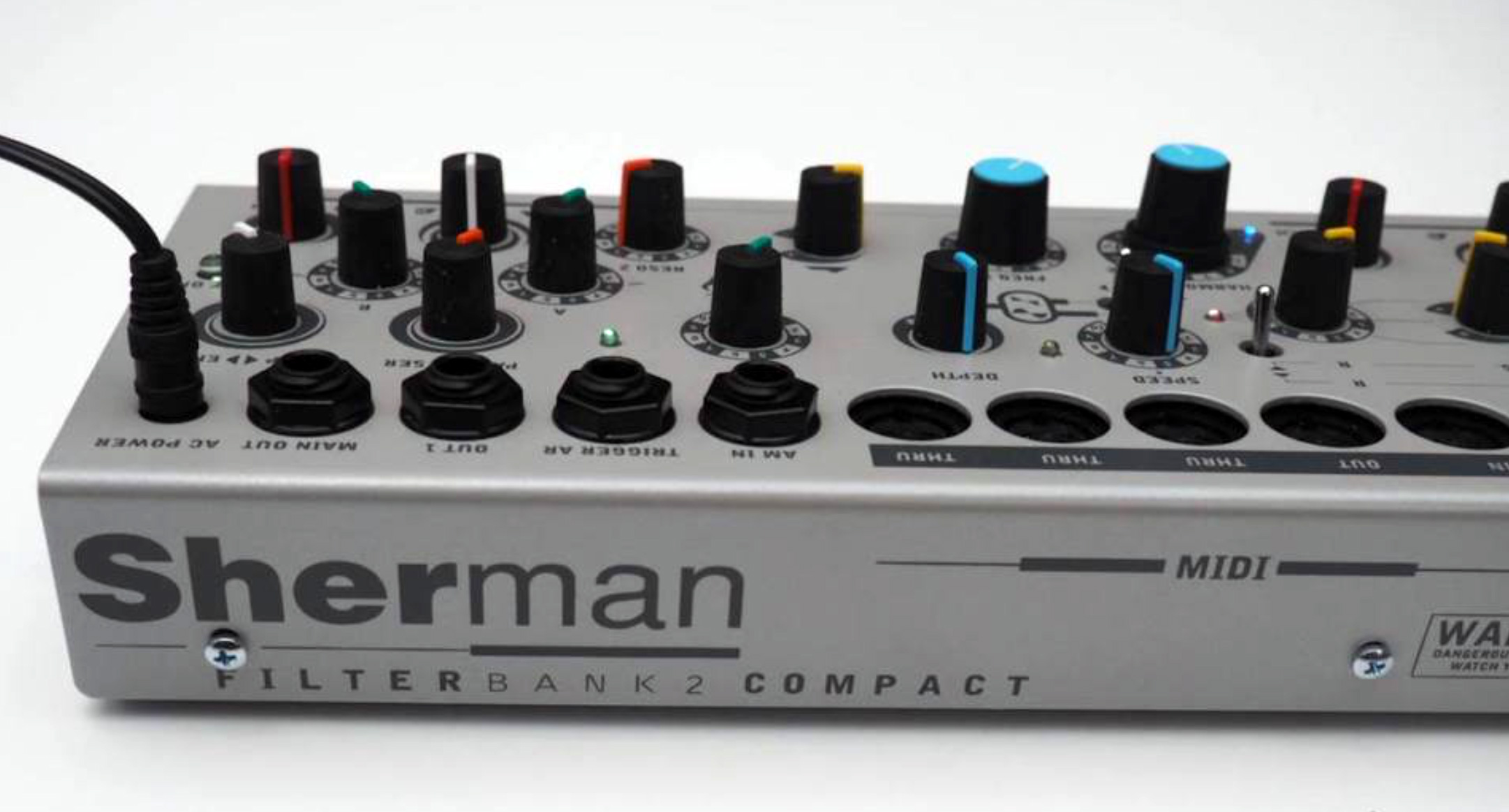 Filterbank Compact Rear Close