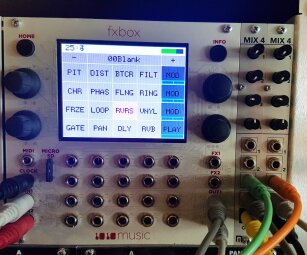 1010music Fxbox : FXbox @ Superbooth17 1010music Fxbox : FXbox @ Superbooth17