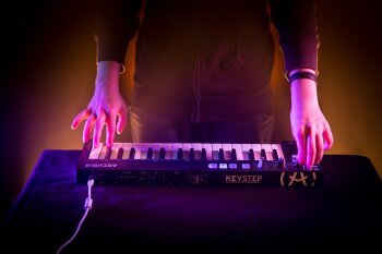 Arturia KeyStep : keystep black 2 Arturia KeyStep : keystep black 2