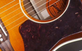 Gibson CF-100E Collectors Edition : Gibson CF-100E Collectors Edition (68956) Gibson CF-100E Collectors Edition : Gibson CF-100E Collectors Edition (68956)