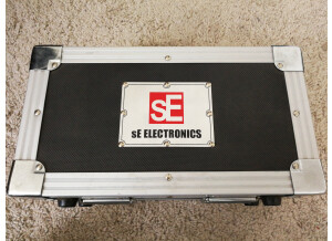 sE Electronics T2