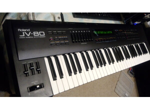 Roland JV-80 (74417)