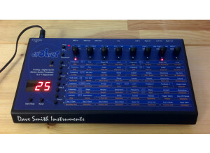 Dave Smith Instruments Evolver (2044)