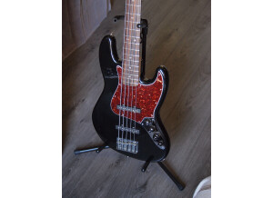 Fender Deluxe Active Jazz Bass V [2004-Current] (19457)