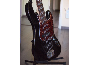 Fender Deluxe Active Jazz Bass V [2004-Current] (94814)