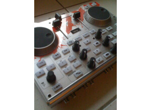 Hercules DJ Console Mk4 (129)
