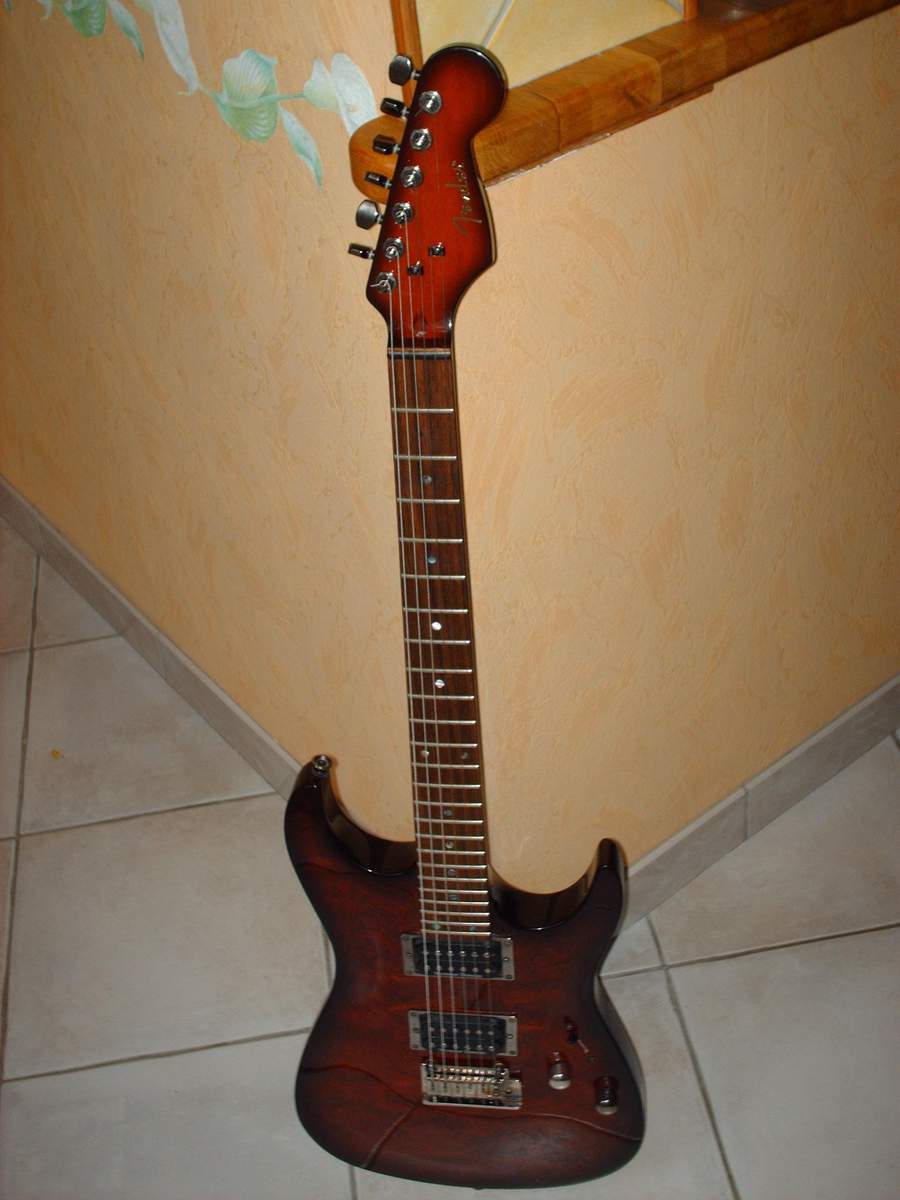 Fender Special Edition Showmaster QBT HH