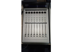 Mackie Control Universal Extender Pro (8800)