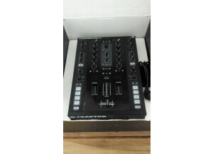 Native Instruments Traktor Kontrol Z2 (68091)