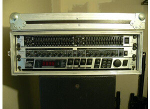 Behringer MDX 2000 Composer