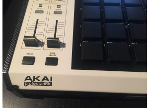 Akai MPC2500 SE (17571)