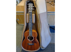Taylor GS Mini Acoustic Guitar Mahogany