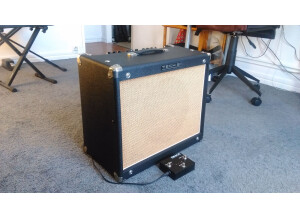 Tech 21 Trademark 60 1x12 (54045)