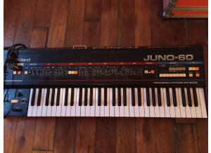 Roland JUNO-6 (15785)