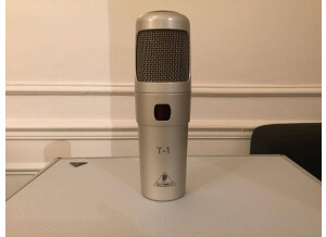 Behringer T-1 Studio Condenser Microphone