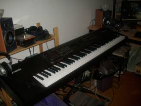 Yamaha S90 XS