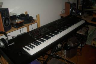 Yamaha S90 XS