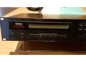 Yamaha TX802 (85108)