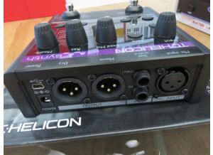 TC-Helicon VoiceTone Synth (71885)