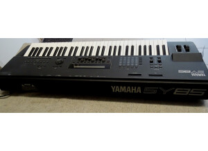 Yamaha SY85 (10310)
