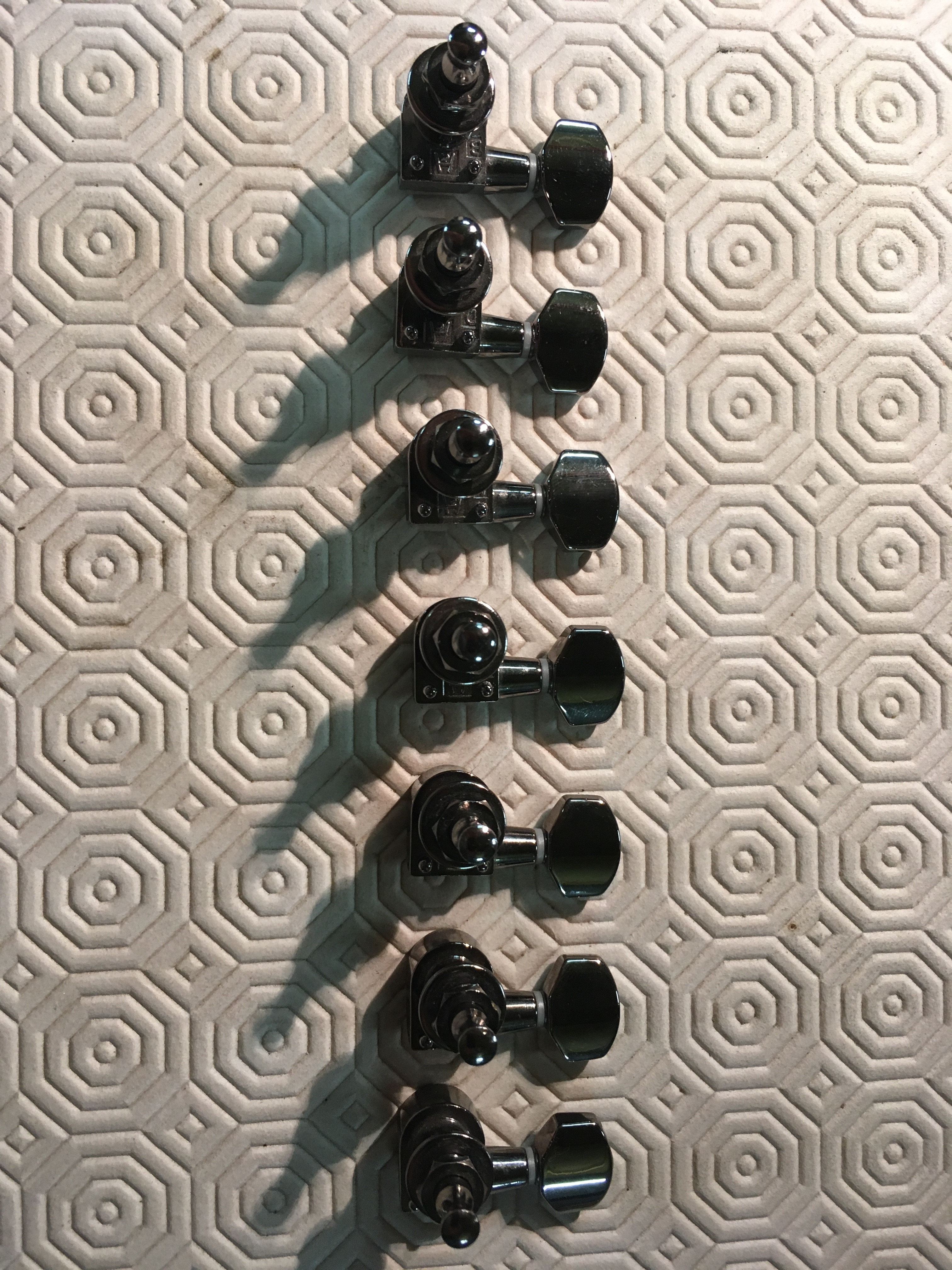 Vend mécaniques Ibanez en ligne X7 chrome foncé