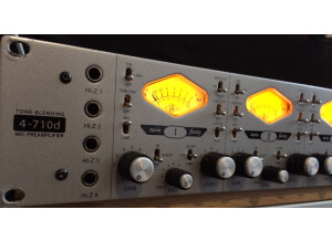 Universal Audio 4-710D (32830)