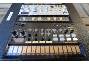 Korg Volca Bass (13696)