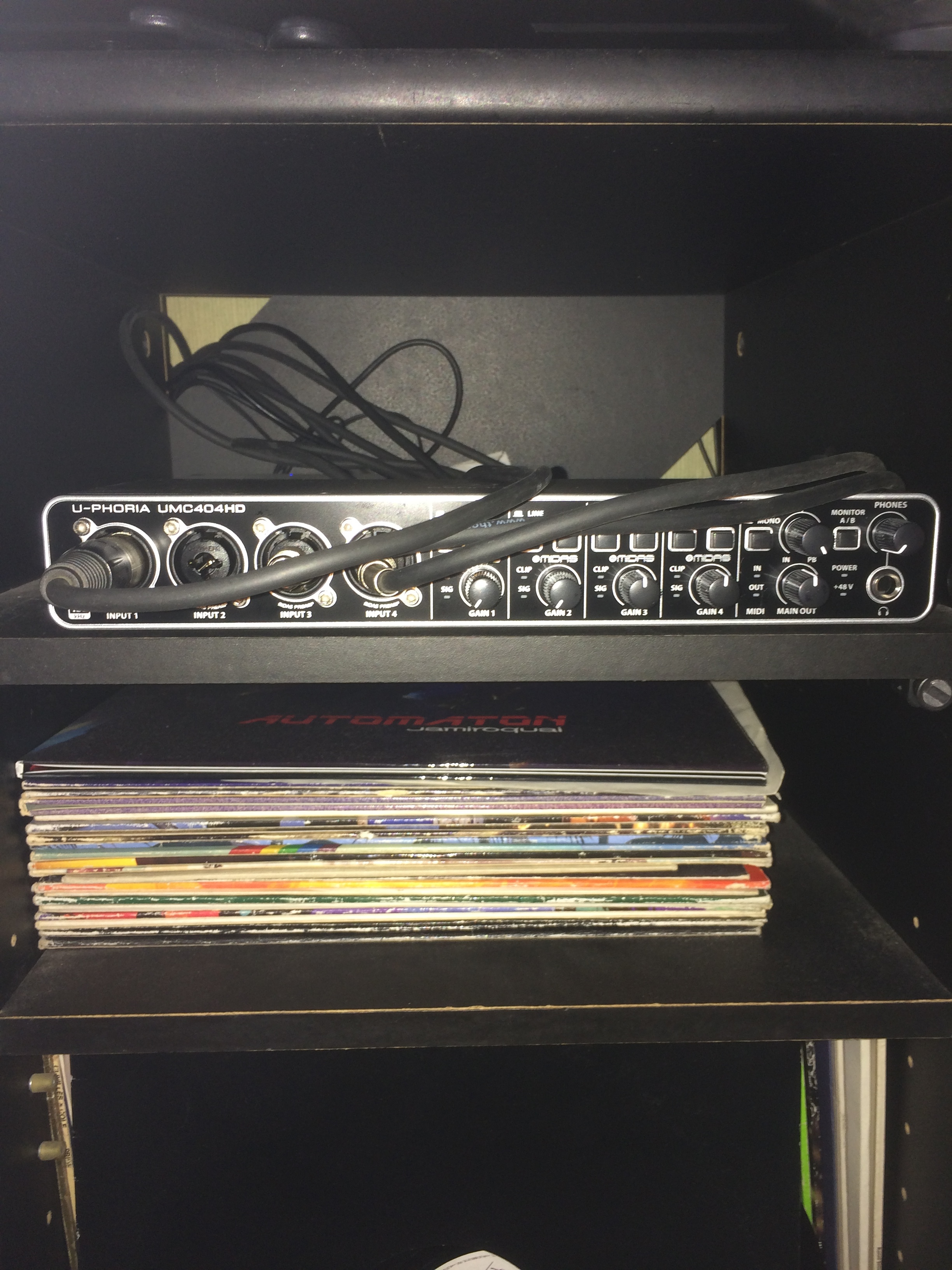 Behringer U-Phoria UMC404HD