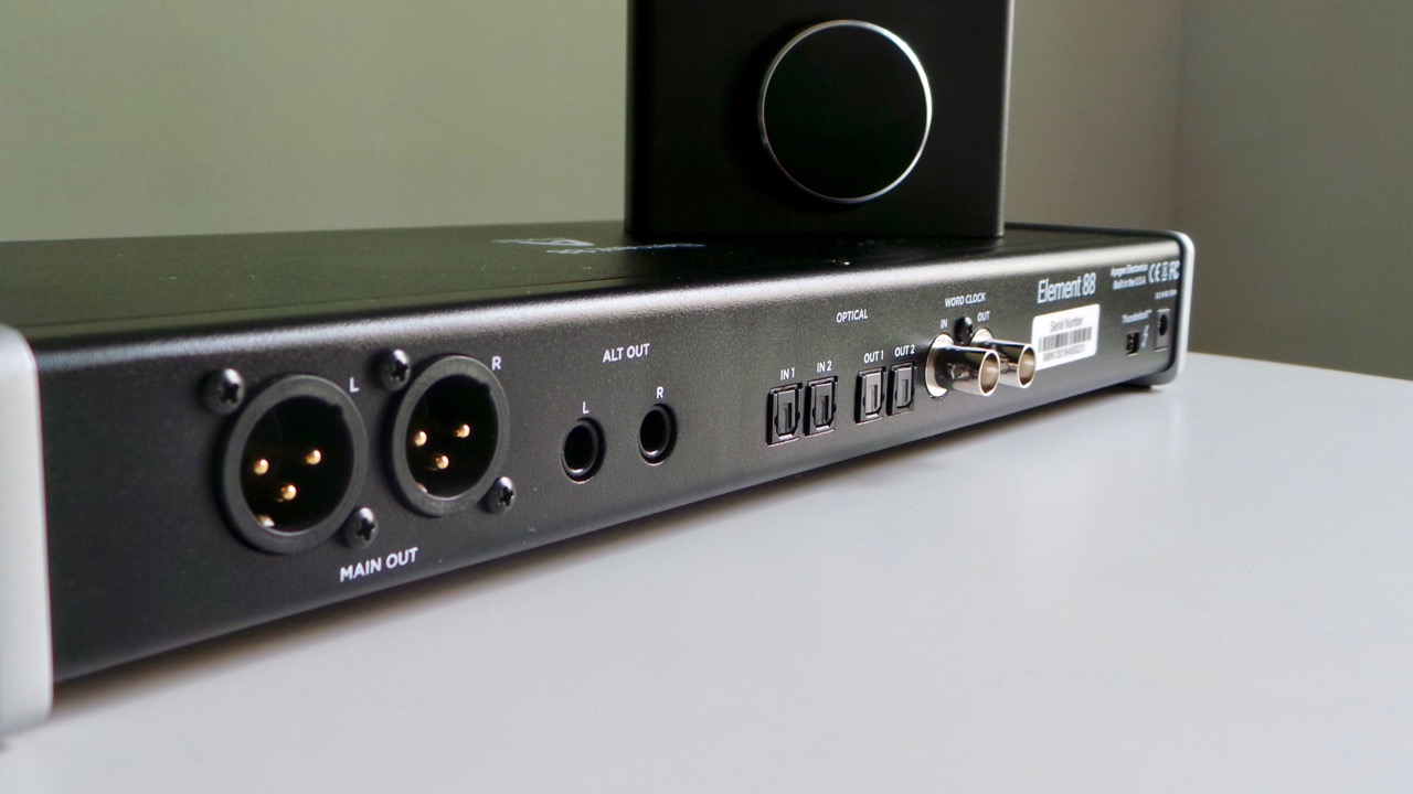 Apogee Element 88 : Element88 4