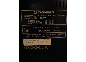 Pioneer D-05