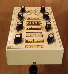 Zulu on mic stand Zulu on mic stand