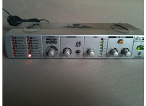 Behringer MINI FEX800
