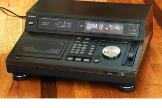 Pioneer CDJ-2000