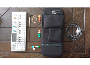Teenage Engineering OP-1 (2610)