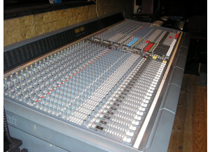 Soundcraft Vienna 2 40 Channel